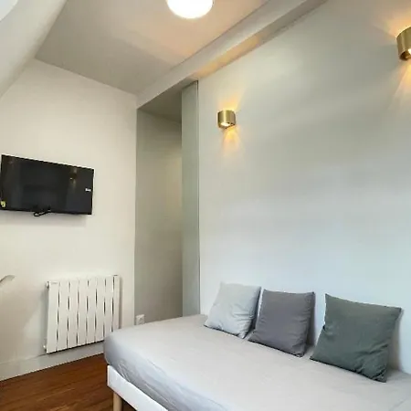 Daire Trocadero - 16 *